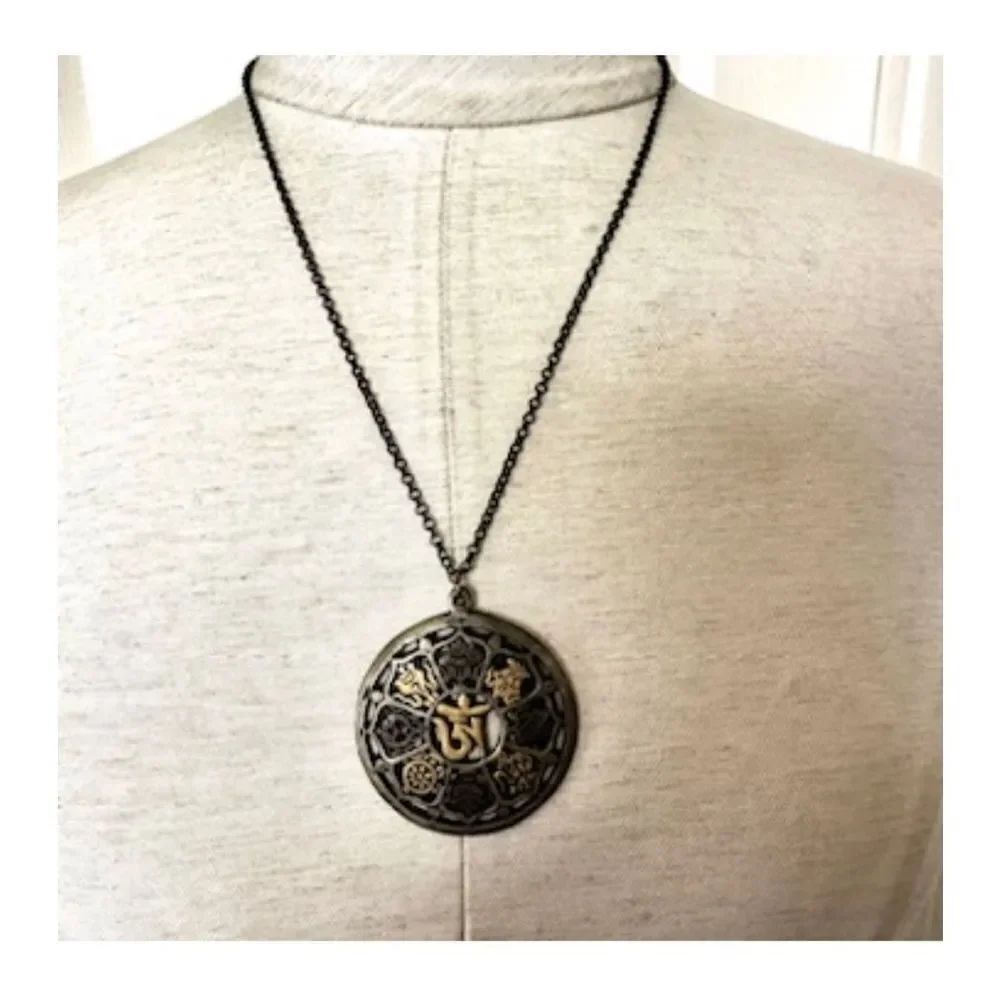 Tibetan astamangala pendant necklace